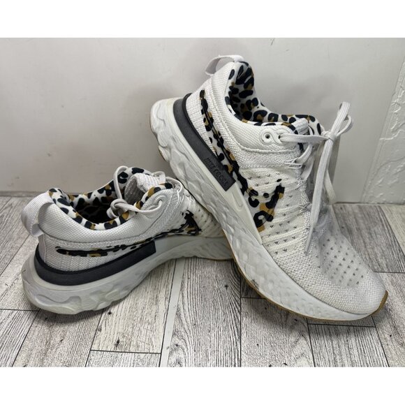 Nike React Infinity Flyknit White Women's US Size 7 DJ5932-001 Running Shoes - Picture 2 of 8